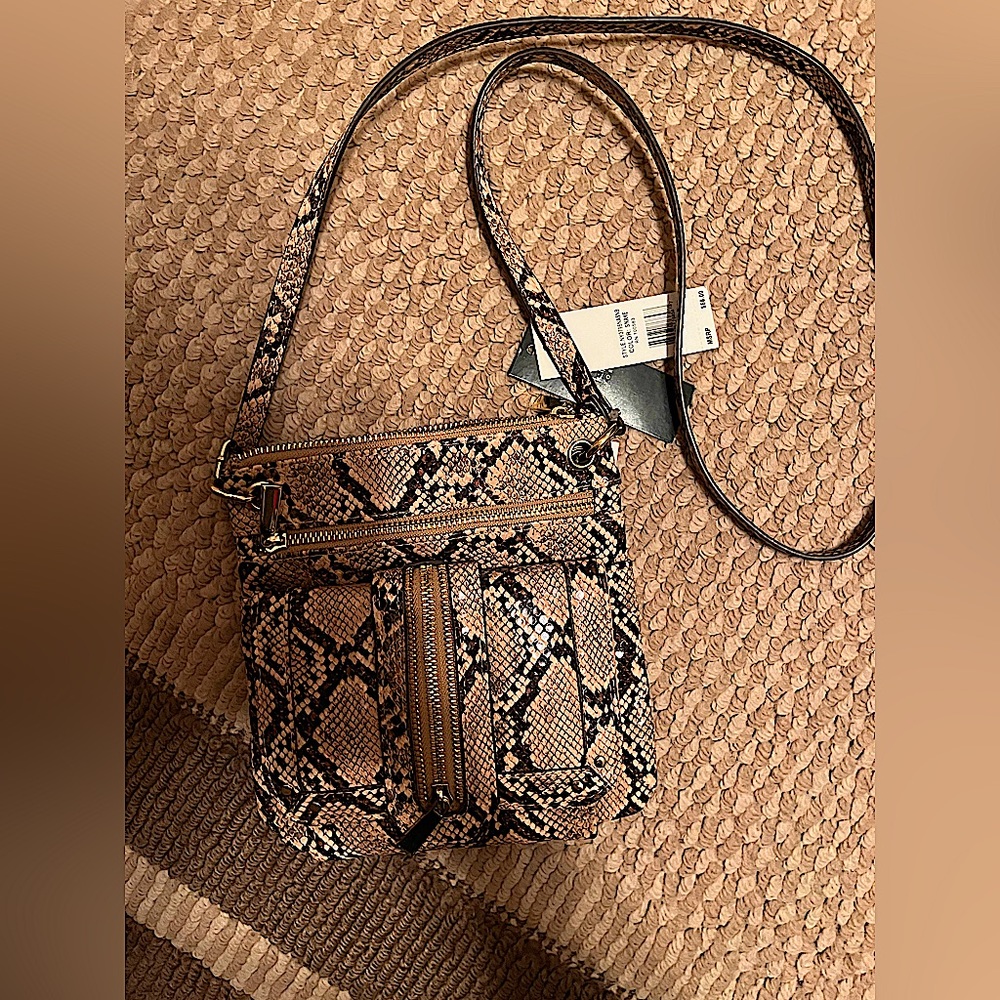NEW 🐆-PRINT LEATHER CROSS BODY PURSE 👜 ADJUSTABLE STRAP & POCKETS